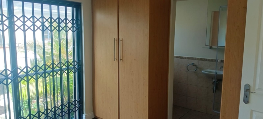 3 Bedroom Property for Sale in Sandbaai Western Cape